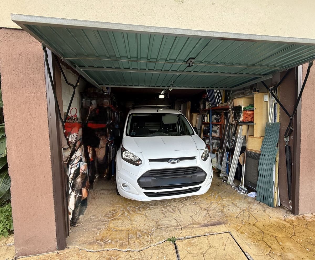 3 bedroom Villa for sale in Riviera del Sol with pool garage - € 595,000 (Ref: 9585027)