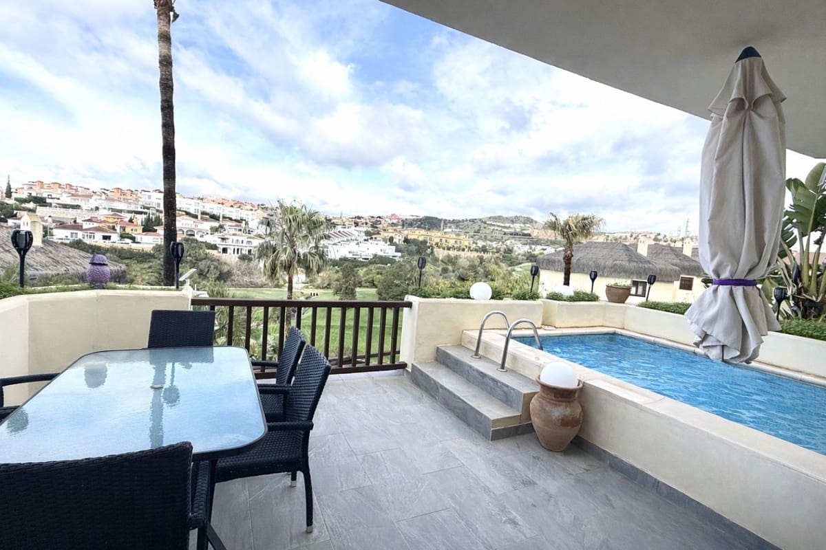 3 Zimmer Villa zu verkaufen in Riviera del Sol mit Pool Garage - 595.000 € (Ref: 9585027)