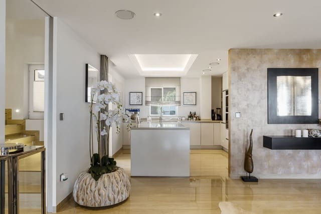 4 chambre Appartement à vendre à Benahavís avec piscine garage - 2 650 000 € (Ref: 9665937)