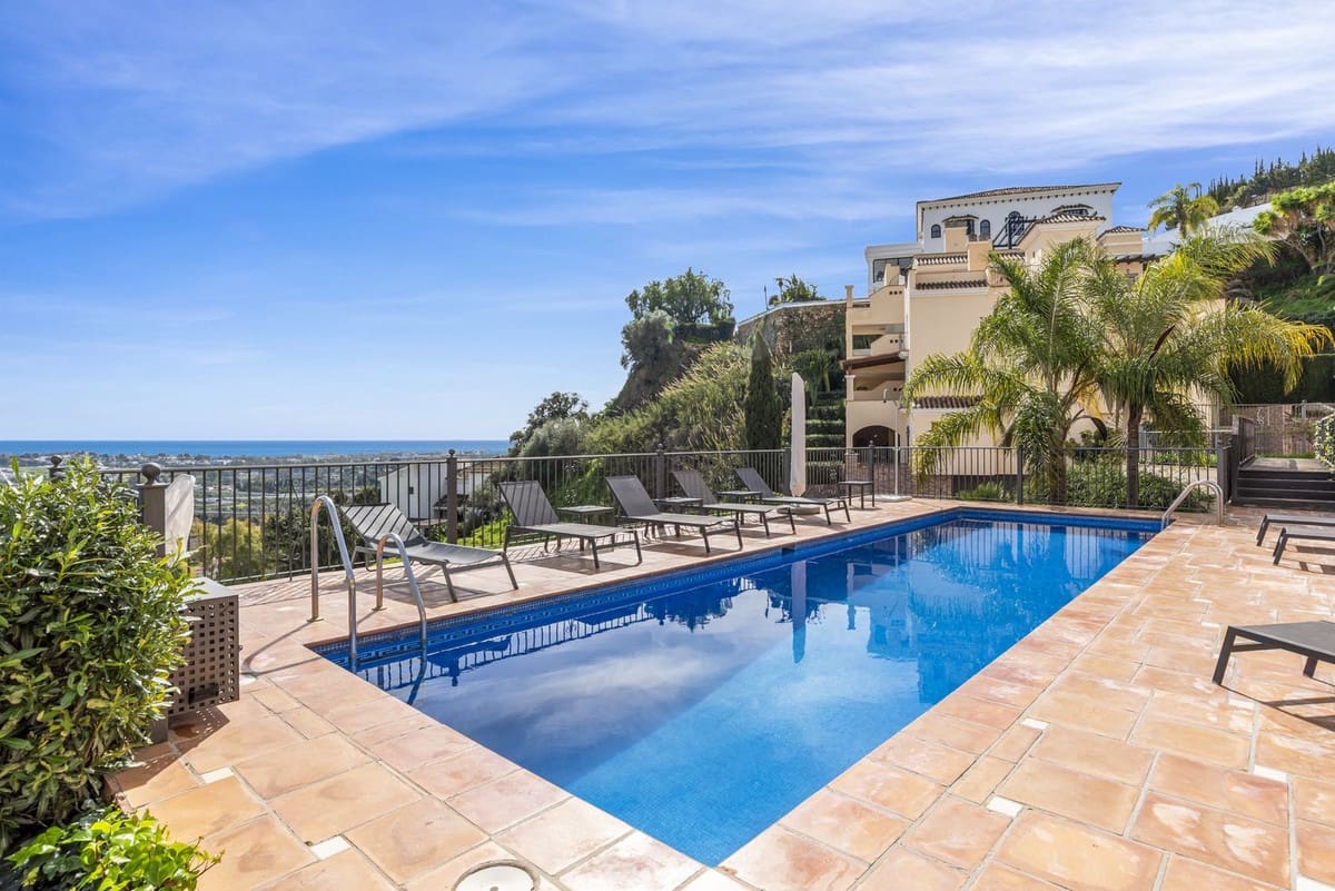 4 chambre Appartement à vendre à Benahavis avec piscine garage - 2 650 000 € (Ref: 9665937)