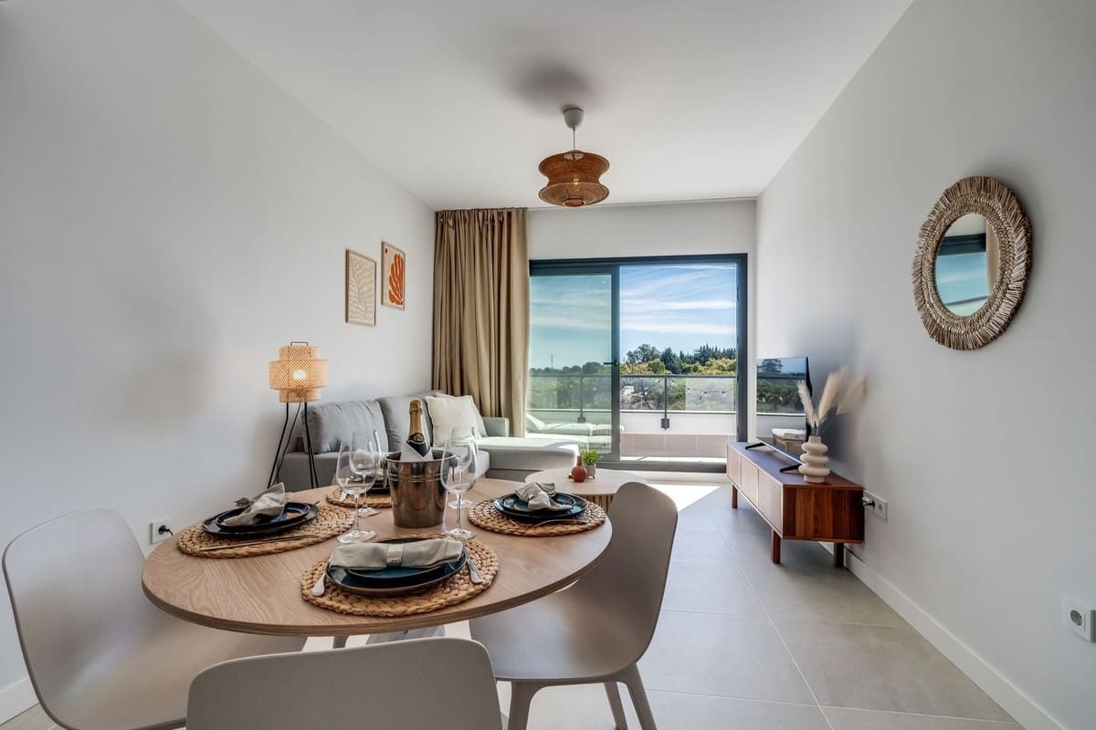 1 bedroom Penthouse for sale in Estepona with pool garage - € 330,000 (Ref: 9682198)