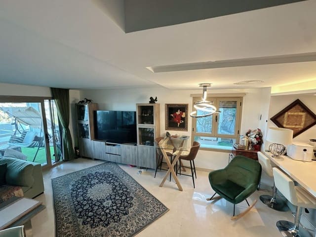 Maison de Ville de 3 chambres à louer à Mijas avec piscine garage - 3 300 € (Ref: 9730712)