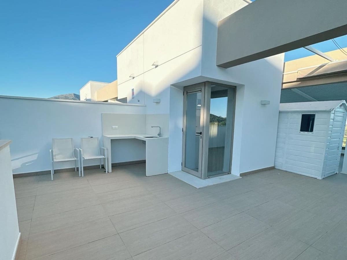 3 bedroom Townhouse for rent in Mijas with pool garage - € 3,300 (Ref: 9730712)