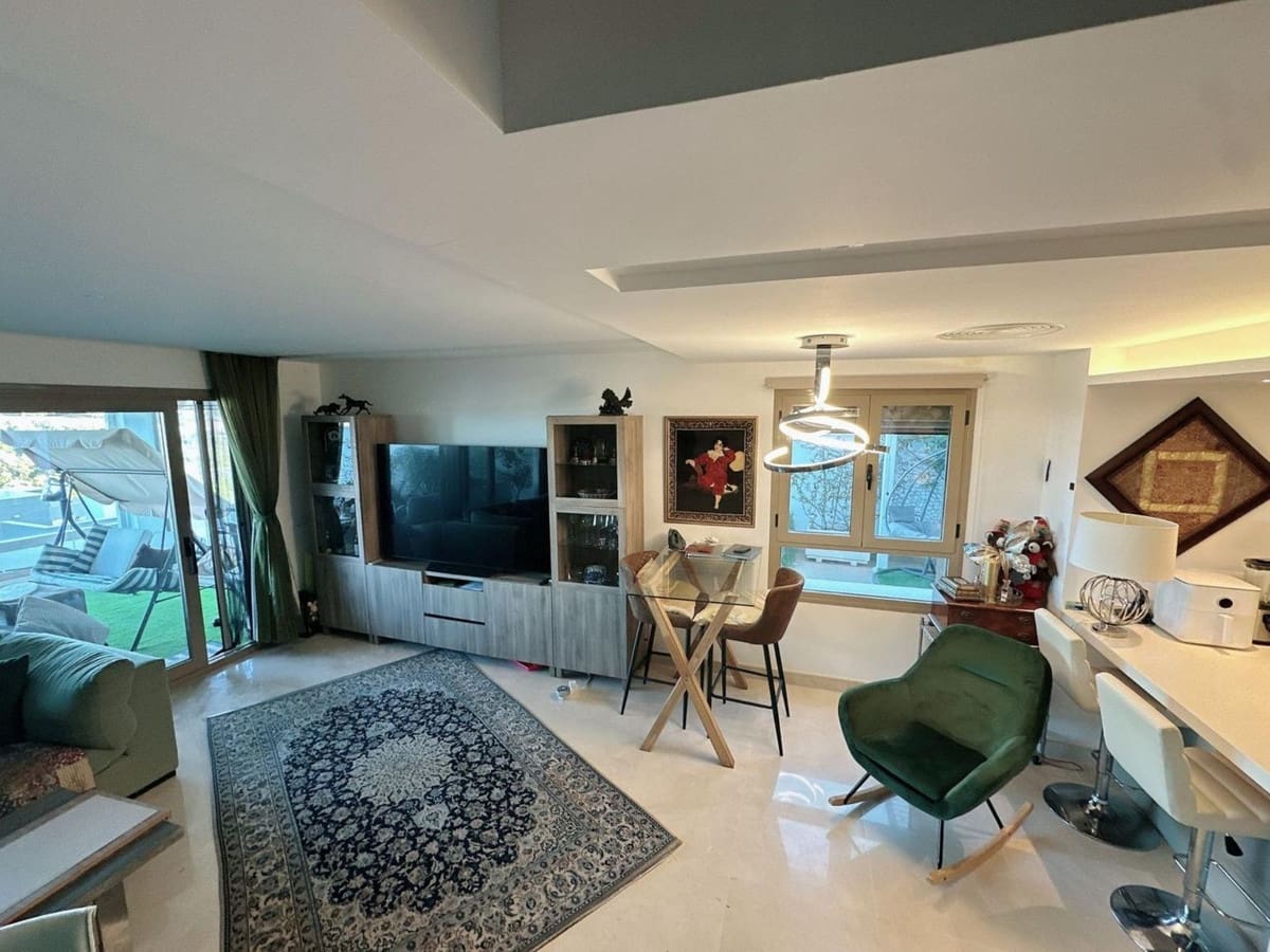 3 bedroom Townhouse for rent in Mijas with pool garage - € 3,300 (Ref: 9730712)