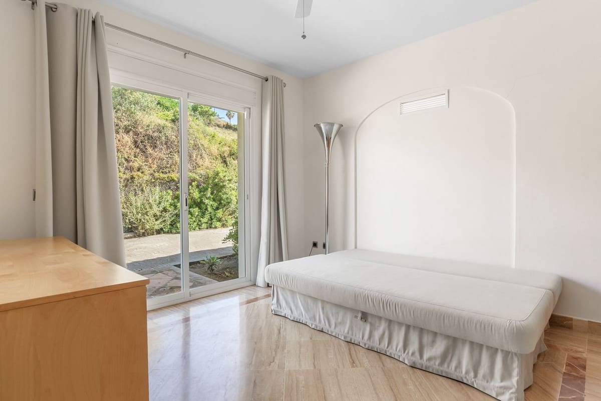 5 sypialnia Willa na sprzedaż w Benahavis z basenem garażem - 4 499 000 € (Ref: 9782153)