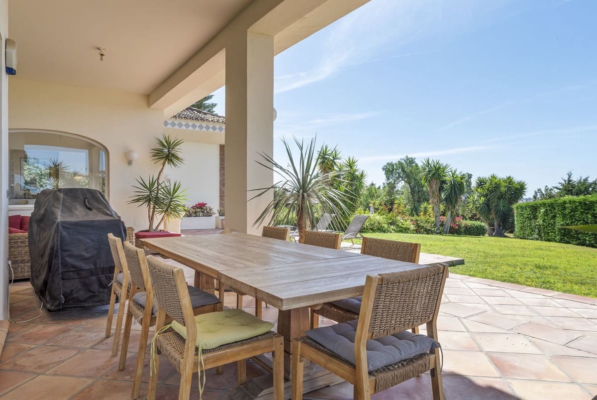 5 sypialnia Willa na sprzedaż w Benahavis z basenem garażem - 4 499 000 € (Ref: 9782153)