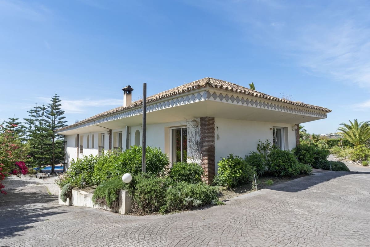 5 sypialnia Willa na sprzedaż w Benahavis z basenem garażem - 4 499 000 € (Ref: 9782153)