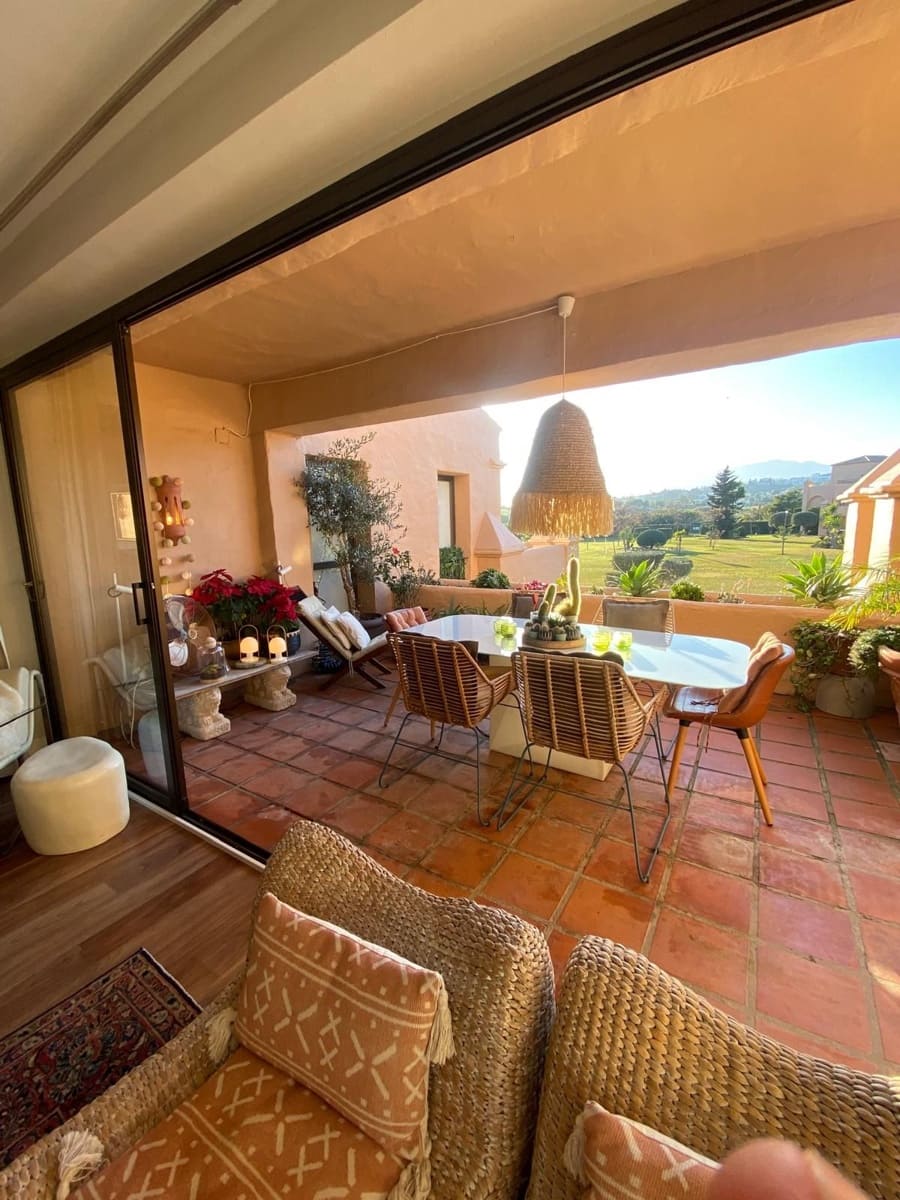 3 quarto Apartamento para venda em Estepona com piscina - 835 000 € (Ref: 9782352)