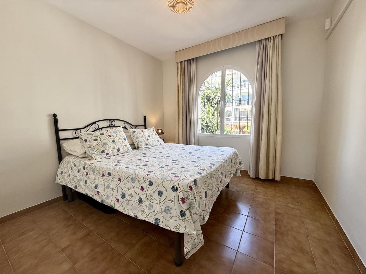 2 Zimmer Apartment zu verkaufen in Riviera del Sol mit Pool Garage - 359.000 € (Ref: 9816523)
