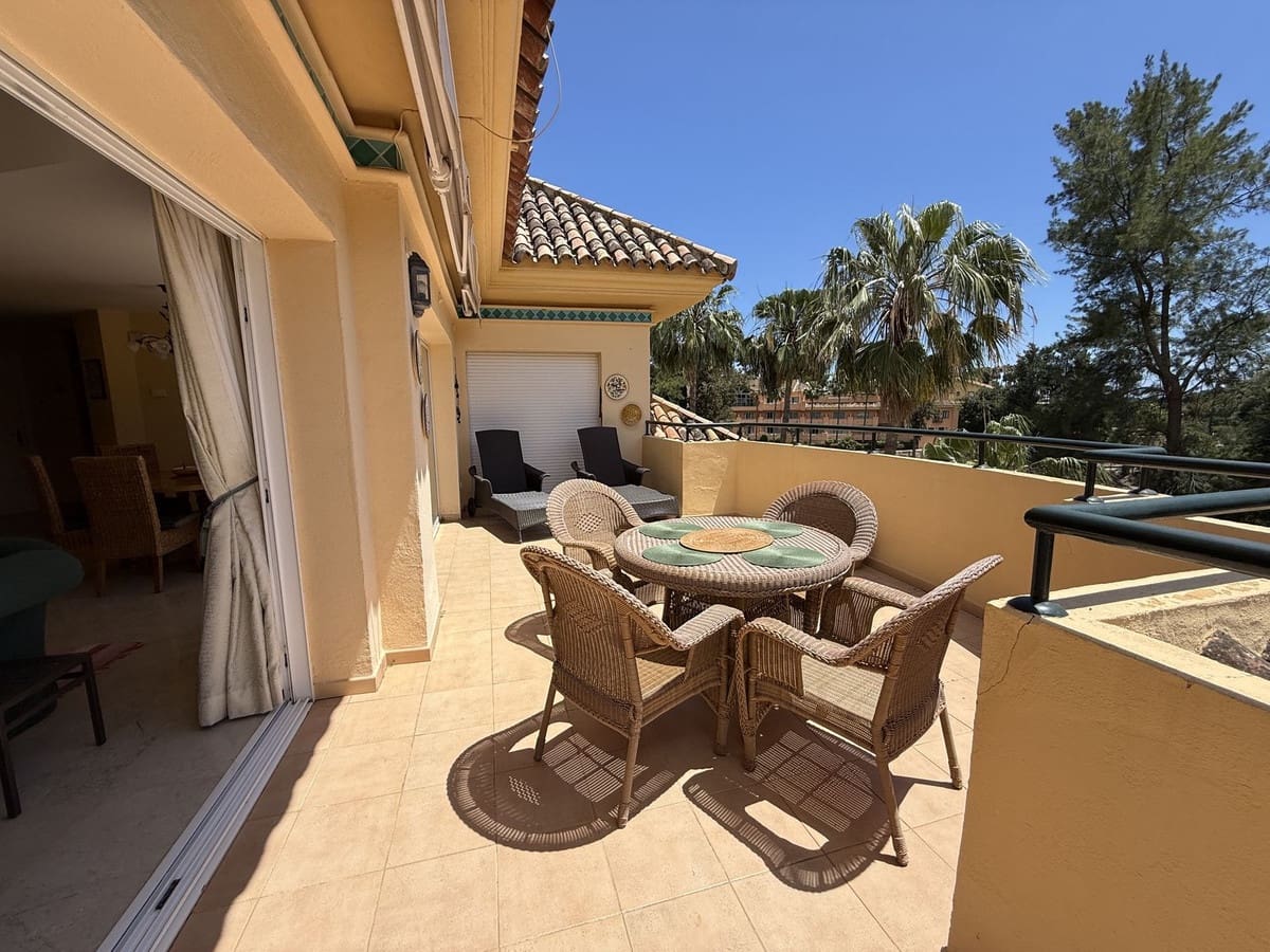 3 soveværelse Penthouse til salg i Rio Real med swimmingpool garage - € 749.000 (Ref: 9891066)