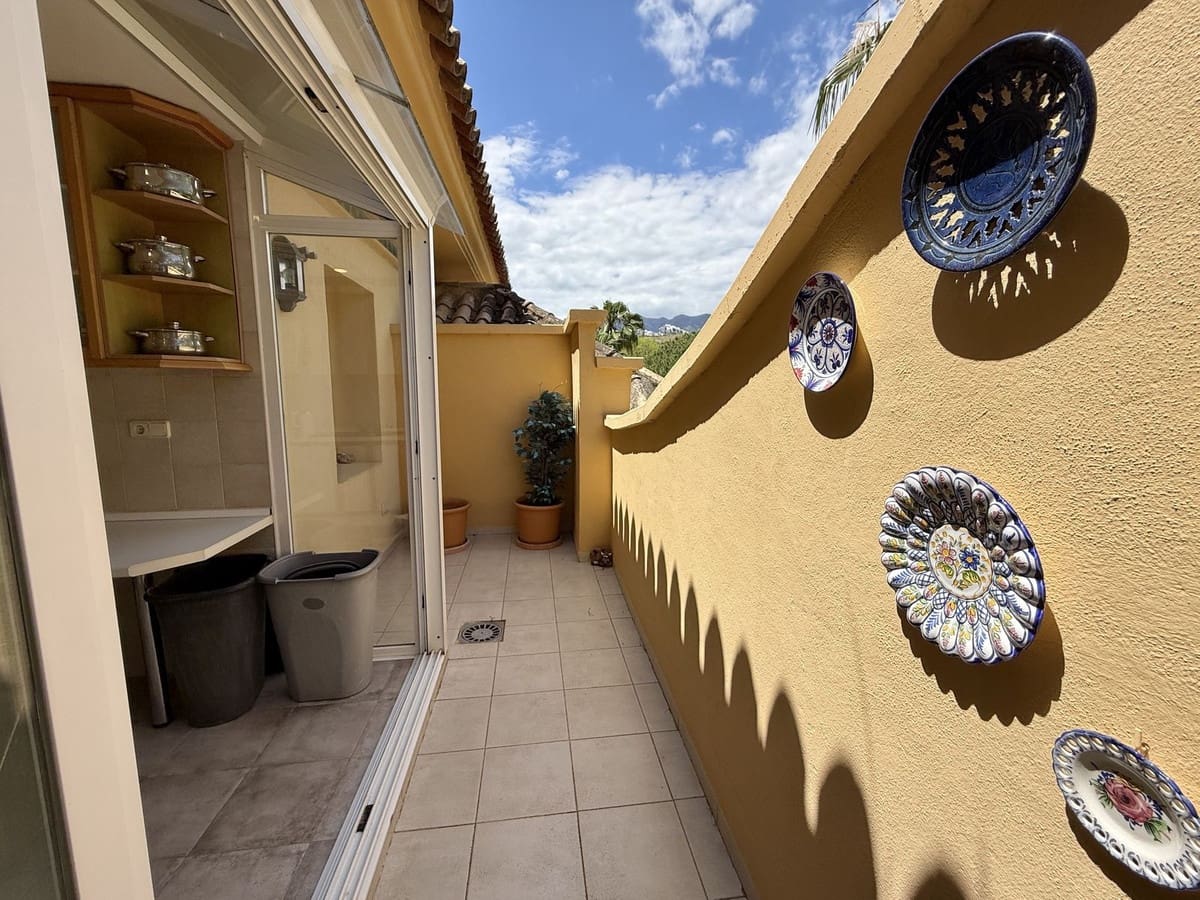 3 soveværelse Penthouse til salg i Rio Real med swimmingpool garage - € 749.000 (Ref: 9891066)