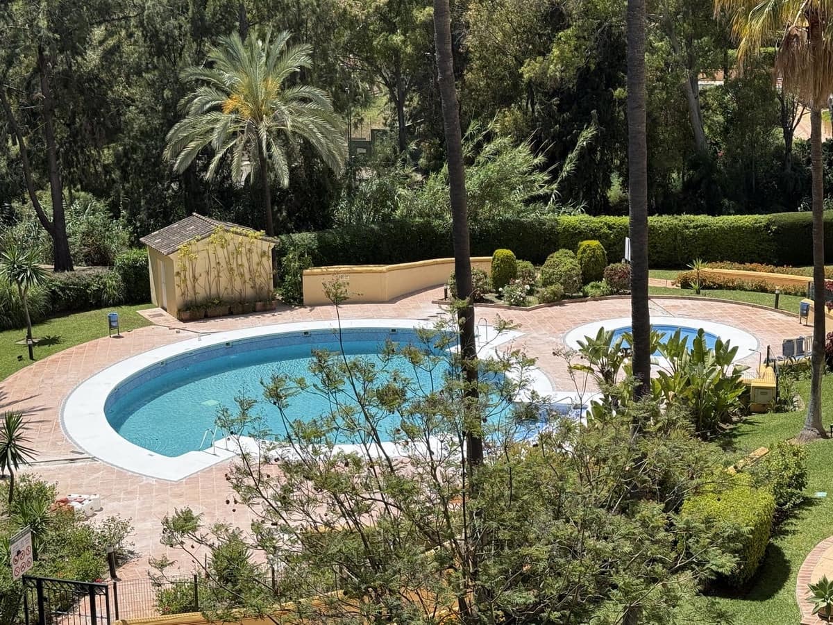 3 soveværelse Penthouse til salg i Rio Real med swimmingpool garage - € 749.000 (Ref: 9891066)