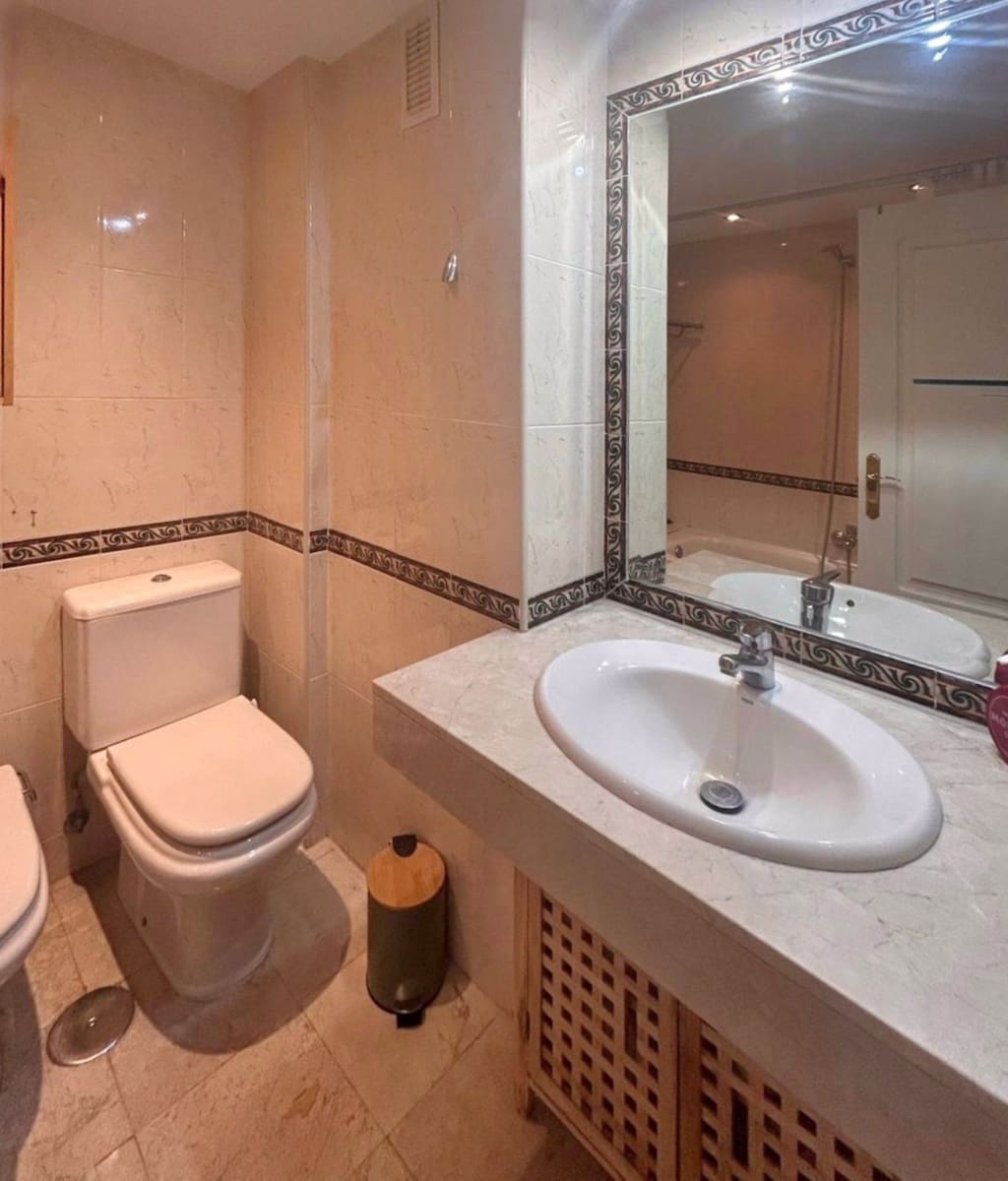 2 Zimmer Apartment zu verkaufen in Nueva Andalucia mit Pool Garage - 460.000 € (Ref: 9891490)