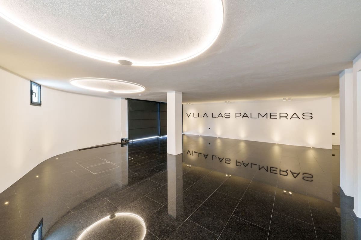5 makuuhuone Huvila myytävänä paikassa Nueva Andalucia mukana uima-altaan - 7 800 000 € (Ref: 9964432)