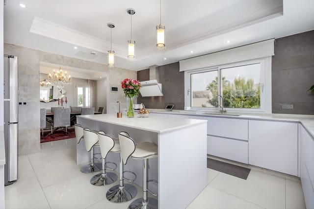 5 makuuhuone Huvila myytävänä paikassa Benahavís - 2 295 000 € (Ref: 9968859)