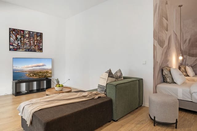 6 soverom Villa til salgs i Benahavís med svømmebasseng garasje - € 8 395 000 (Ref: 9969082)