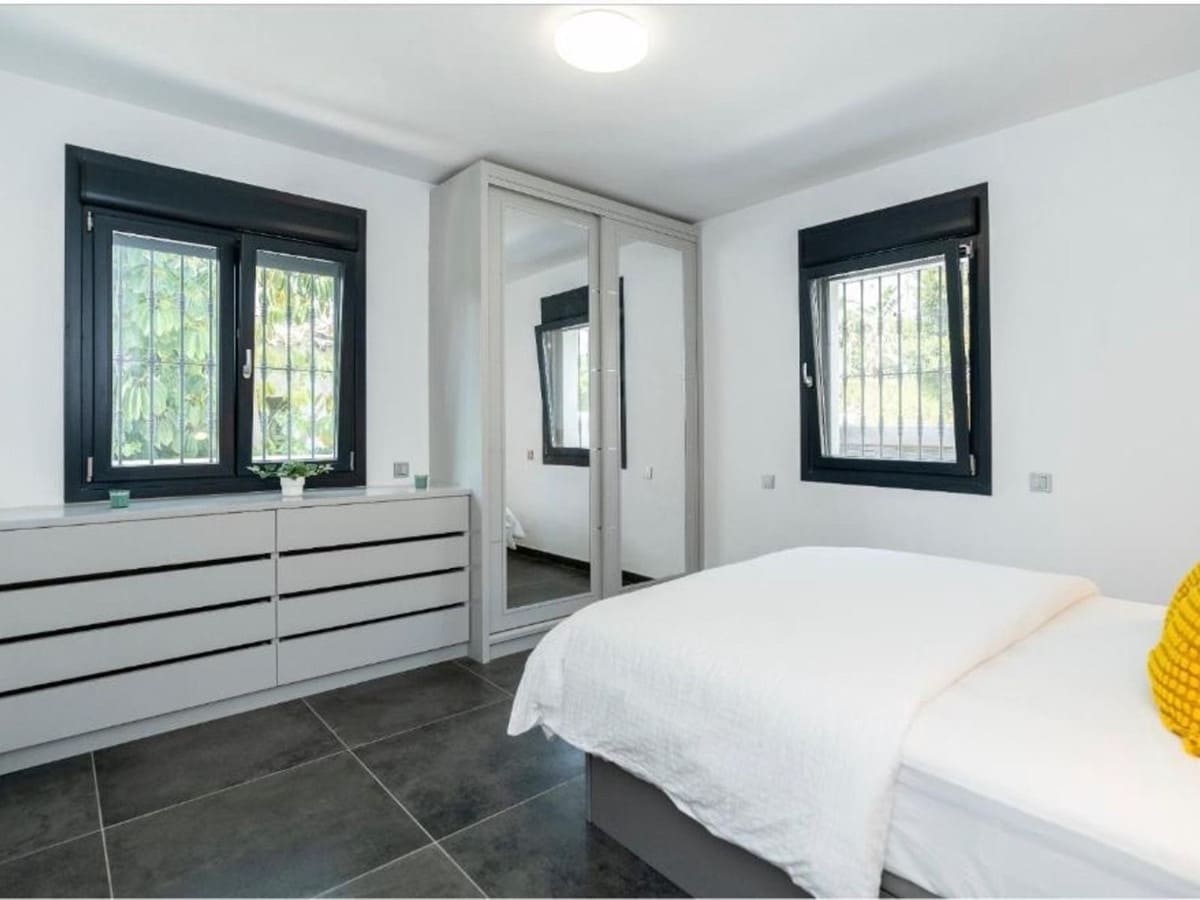 6 chambre Villa/Maison à vendre à Nueva Andalucia avec piscine - 4 637 000 € (Ref: 9983775)