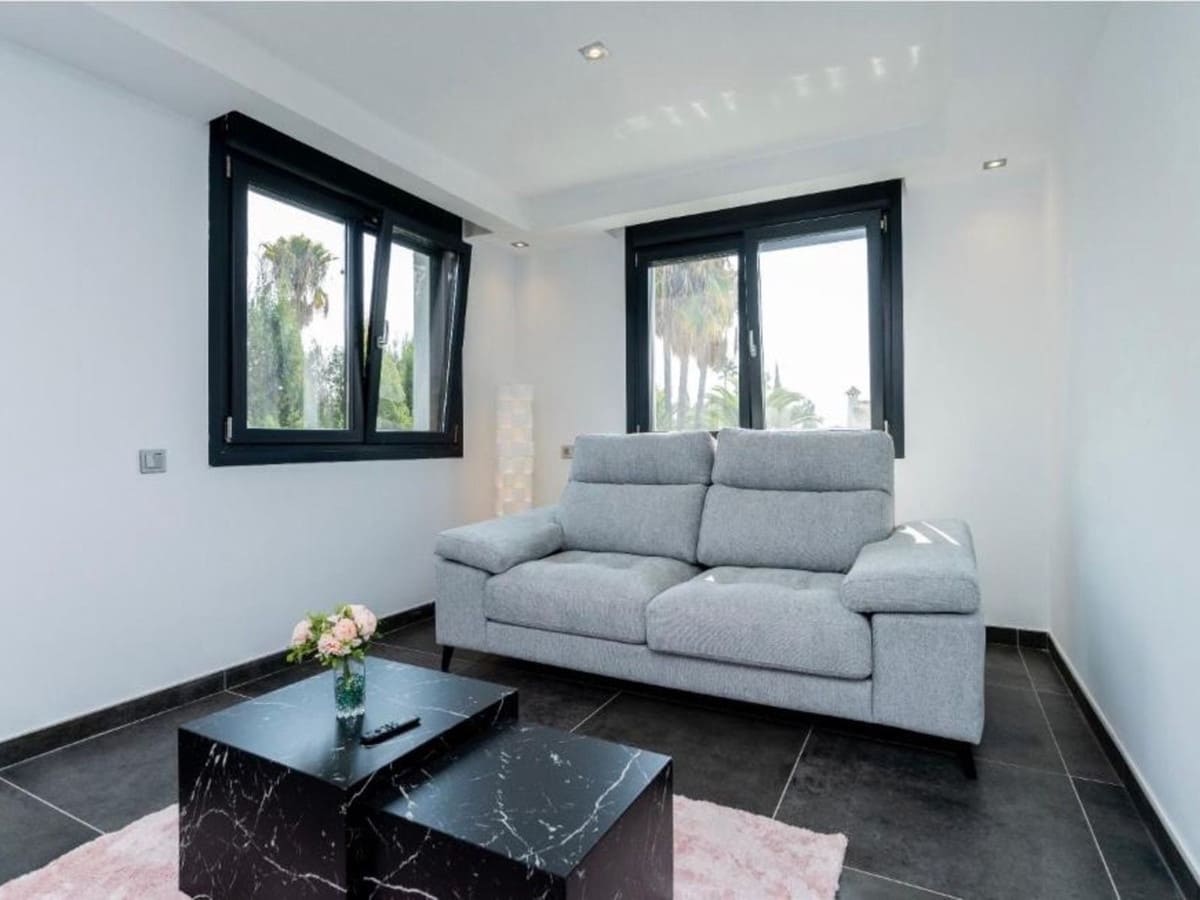 6 chambre Villa/Maison à vendre à Nueva Andalucia avec piscine - 4 637 000 € (Ref: 9983775)