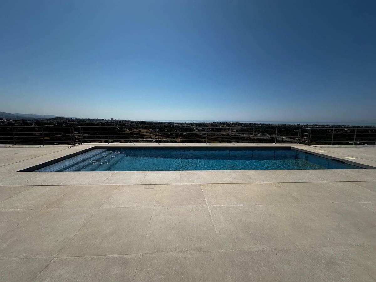 5 sovrum Villa till salu i Benahavis med pool garage - 5 200 000 € (Ref: 9995359)