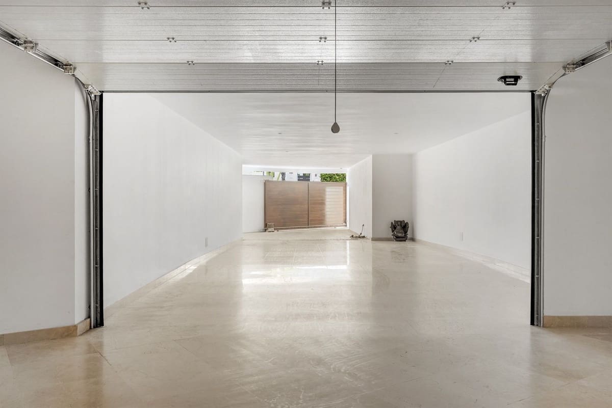 5 soverom Villa til salgs i Benahavis med svømmebasseng garasje - € 3 950 000 (Ref: 9995360)