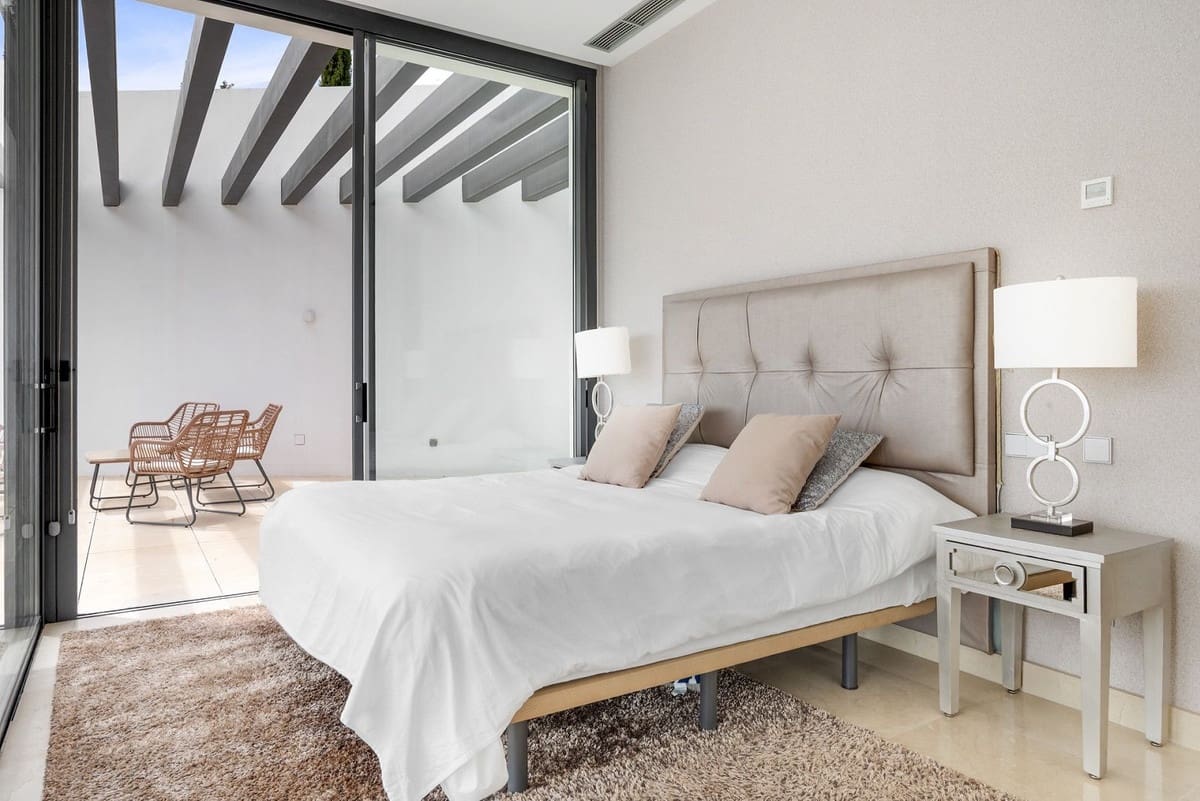 5 soverom Villa til salgs i Benahavis med svømmebasseng garasje - € 3 950 000 (Ref: 9995360)