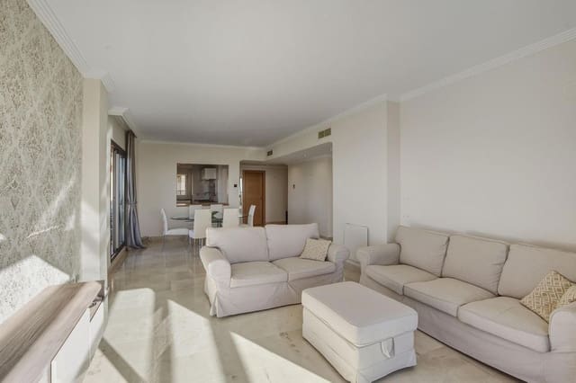 2 bedroom Penthouse for sale in Benahavís with pool garage - € 630,000 (Ref: 9995361)