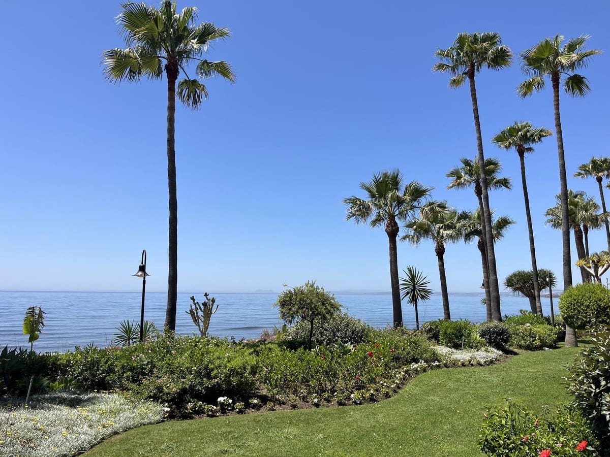 3 Zimmer Apartment zu verkaufen in Estepona mit Pool Garage - 2.350.000 € (Ref: 9997860)