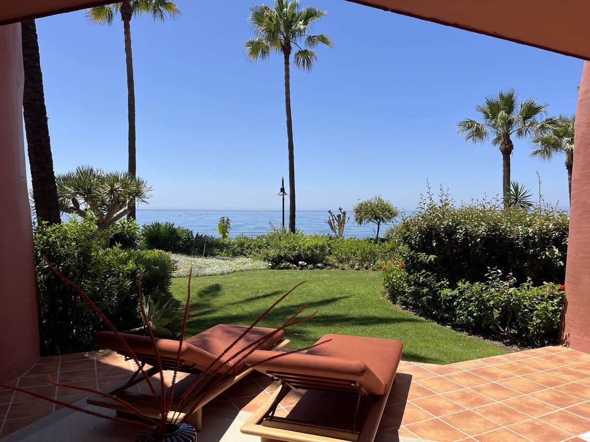 3 Zimmer Apartment zu verkaufen in Estepona mit Pool Garage - 2.350.000 € (Ref: 9997860)