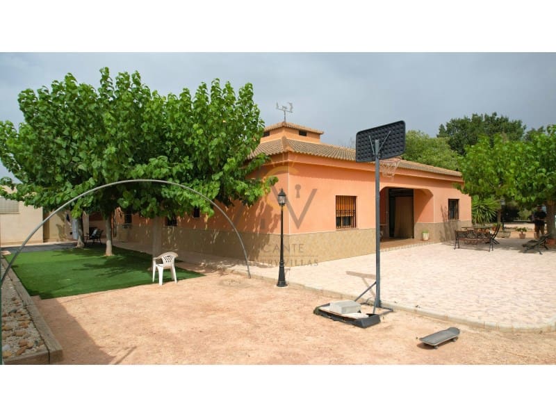 7 Zimmer Villa zu verkaufen in Novelda mit Pool Garage - 529.000 € (Ref: 10008866)