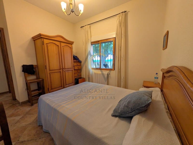 7 Zimmer Villa zu verkaufen in Novelda mit Pool Garage - 529.000 € (Ref: 10008866)