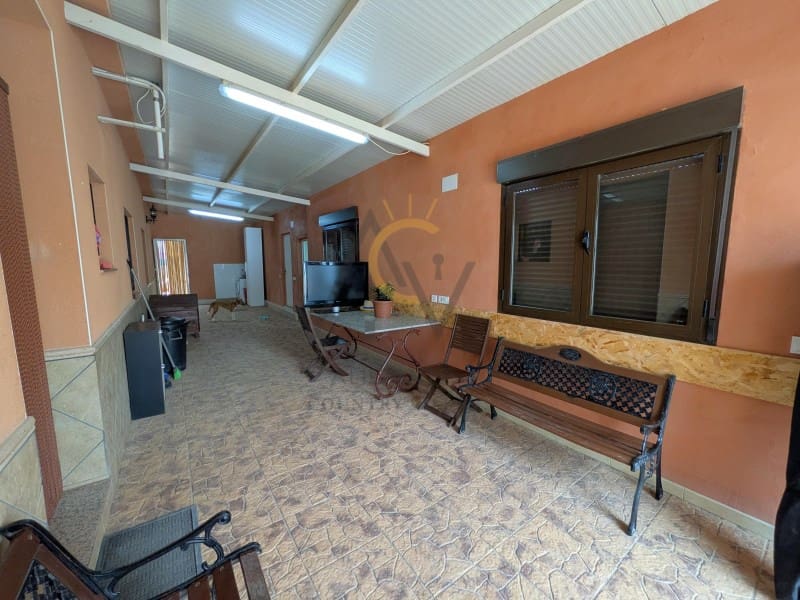 7 Zimmer Villa zu verkaufen in Novelda mit Pool Garage - 529.000 € (Ref: 10008866)