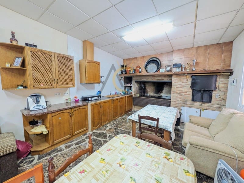 7 Zimmer Villa zu verkaufen in Novelda mit Pool Garage - 529.000 € (Ref: 10008866)