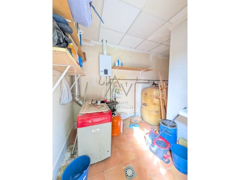 7 Zimmer Villa zu verkaufen in Novelda mit Pool Garage - 529.000 € (Ref: 10008866)