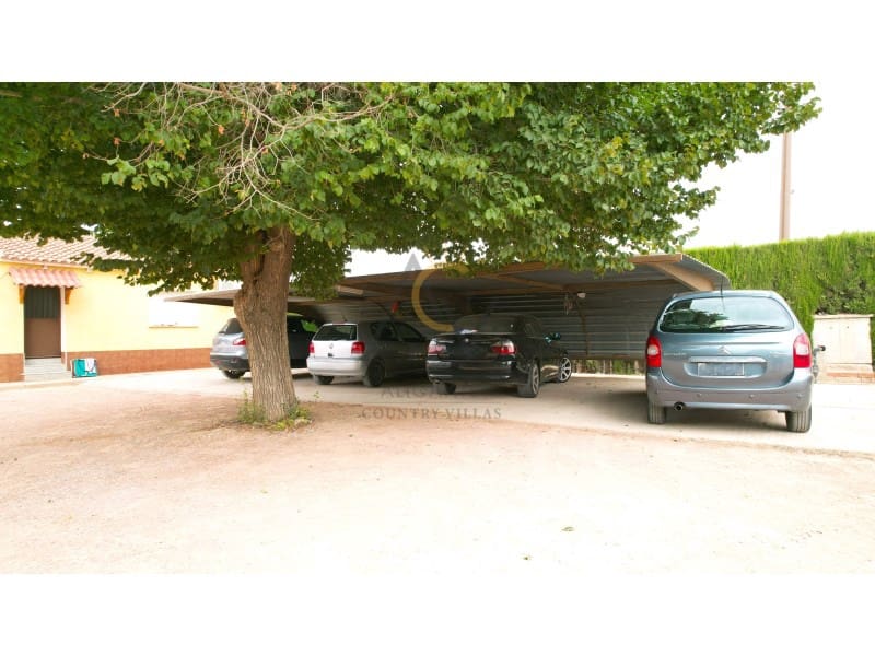 7 Zimmer Villa zu verkaufen in Novelda mit Pool Garage - 529.000 € (Ref: 10008866)
