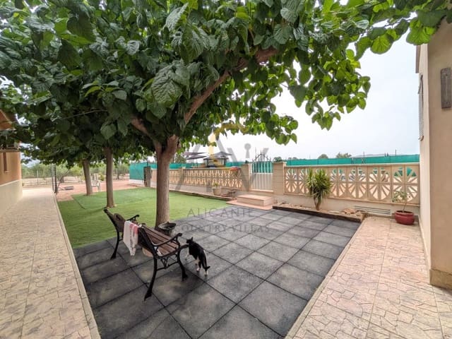 7 Zimmer Villa zu verkaufen in Novelda mit Pool Garage - 529.000 € (Ref: 10008866)