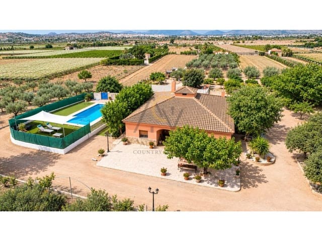 7 Zimmer Villa zu verkaufen in Novelda mit Pool Garage - 489.900 € (Ref: 10008866)