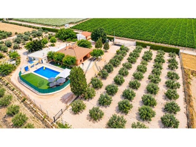 7 Zimmer Villa zu verkaufen in Novelda mit Pool Garage - 489.900 € (Ref: 10008866)