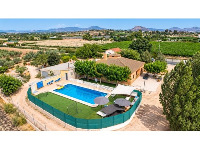 7 Zimmer Villa zu verkaufen in Novelda mit Pool Garage - 489.900 € (Ref: 10008866)