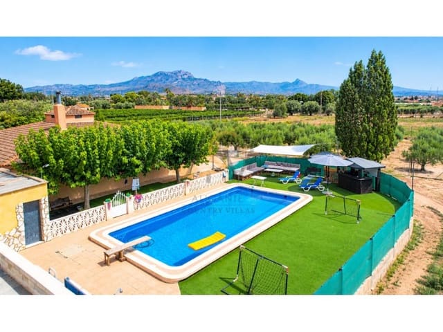 7 Zimmer Villa zu verkaufen in Novelda mit Pool Garage - 489.900 € (Ref: 10008866)