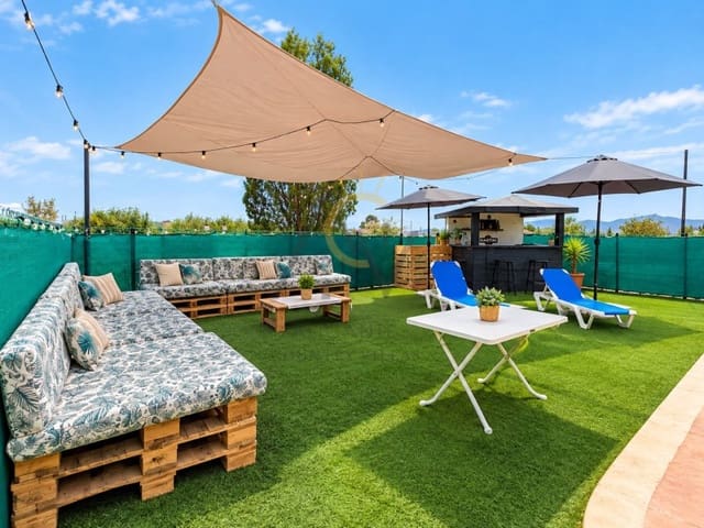 7 Zimmer Villa zu verkaufen in Novelda mit Pool Garage - 489.900 € (Ref: 10008866)