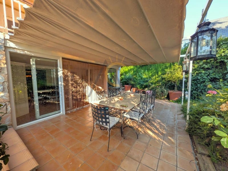 4 soveværelse Villa til salg i Petrel / Petrer med swimmingpool - € 520.000 (Ref: 10064071)