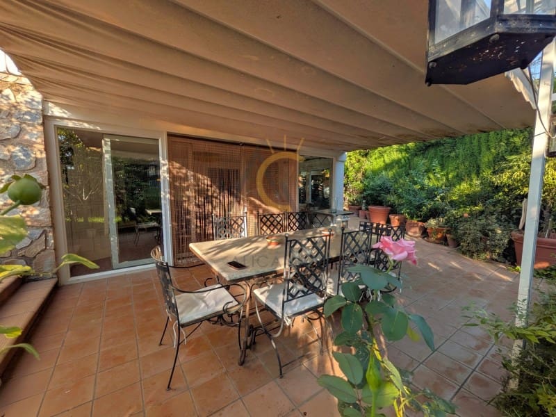 4 soveværelse Villa til salg i Petrel / Petrer med swimmingpool - € 520.000 (Ref: 10064071)