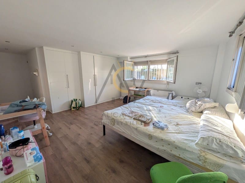 4 soveværelse Villa til salg i Petrel / Petrer med swimmingpool - € 520.000 (Ref: 10064071)