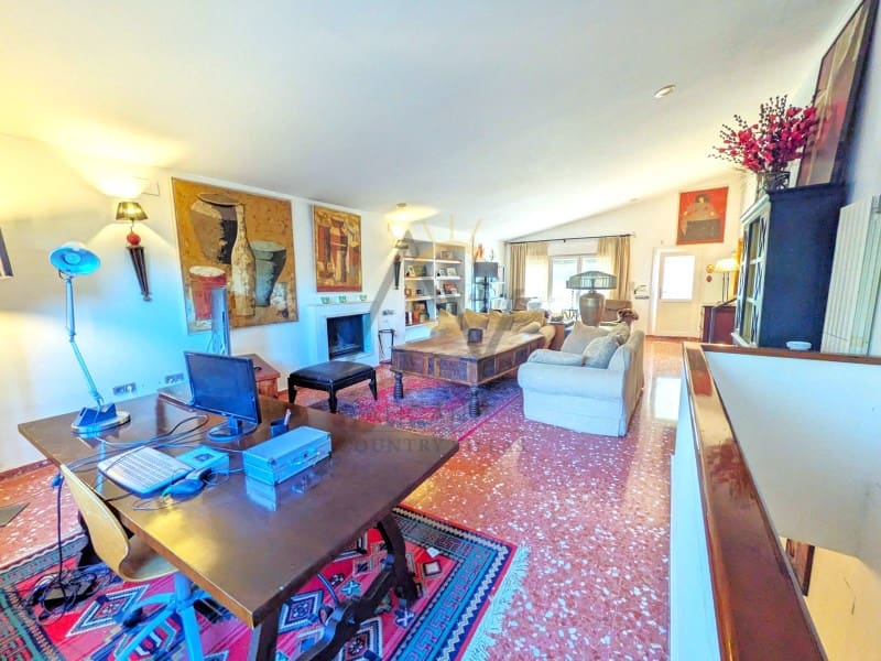 4 soveværelse Villa til salg i Petrel / Petrer med swimmingpool - € 520.000 (Ref: 10064071)