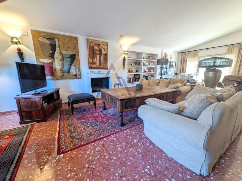 4 soveværelse Villa til salg i Petrel / Petrer med swimmingpool - € 520.000 (Ref: 10064071)