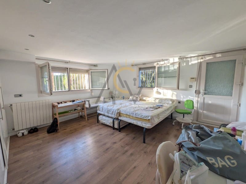 4 soveværelse Villa til salg i Petrel / Petrer med swimmingpool - € 520.000 (Ref: 10064071)