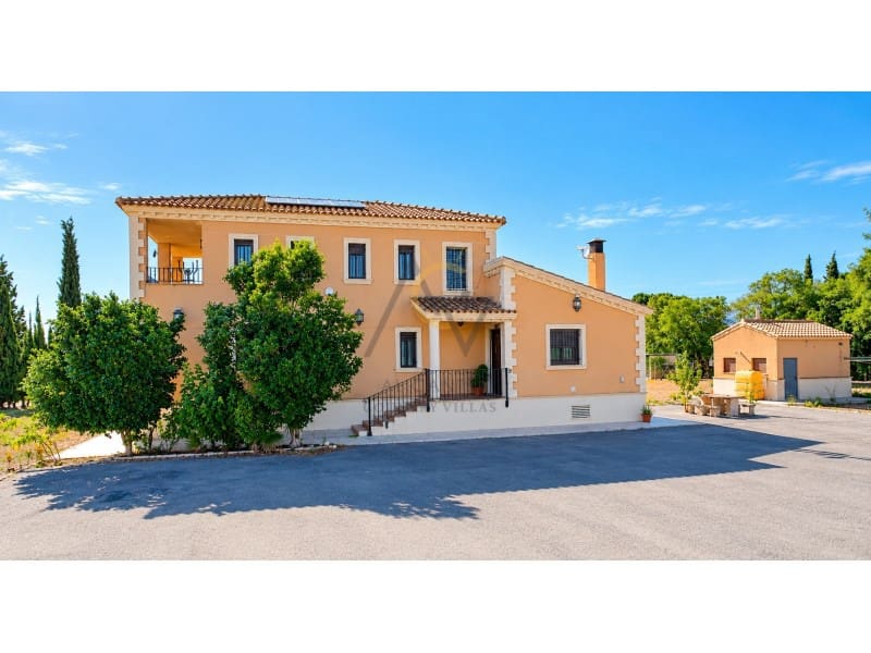 5 slaapkamer Villa te koop in Novelda met zwembad garage - € 450.000 (Ref: 10131438)