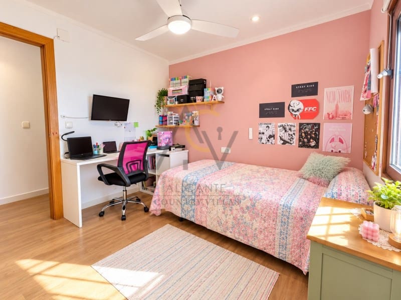 5 slaapkamer Villa te koop in Novelda met zwembad garage - € 450.000 (Ref: 10131438)