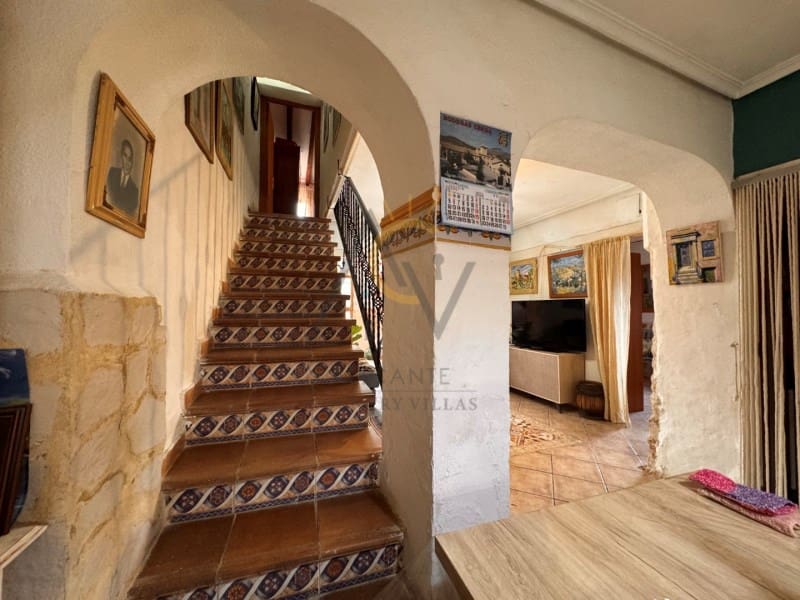 3 slaapkamer Finca/Landhuis te koop in La Romana - € 159.995 (Ref: 10131439)