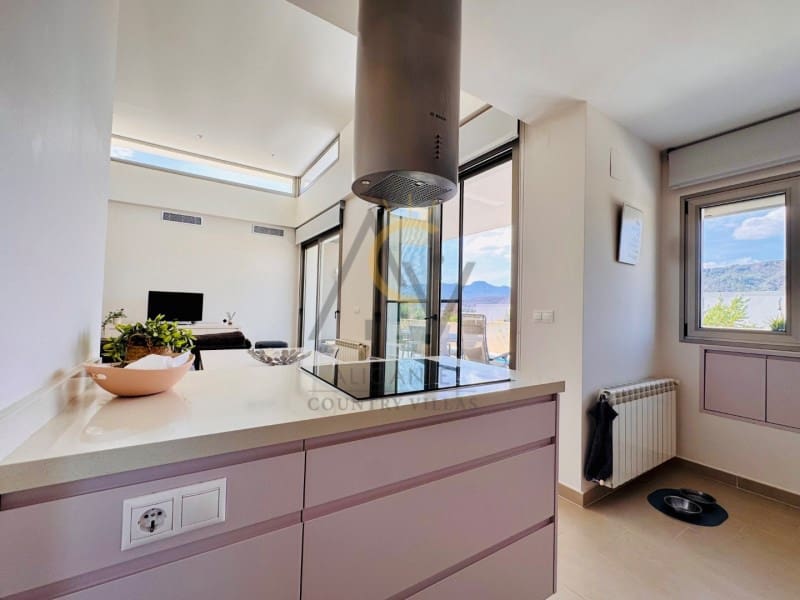 2 soverom Villa til salgs i La Romana med svømmebasseng garasje - € 375 000 (Ref: 10131440)